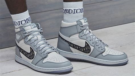 dior x jordan 1 high og grey price|jordan 1 Dior low price.